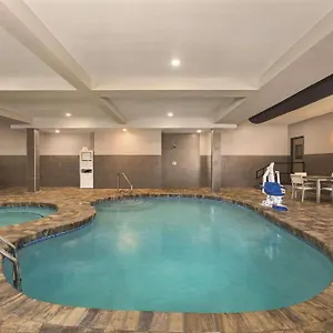Hotel Country & By Radisson, Midtown, Ga, Savannah